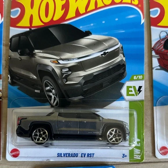 6 New Hot Wheels Assorted Die-Cast Cars Set - Orange, Yellow, Black, Green - Picture 3 of 8